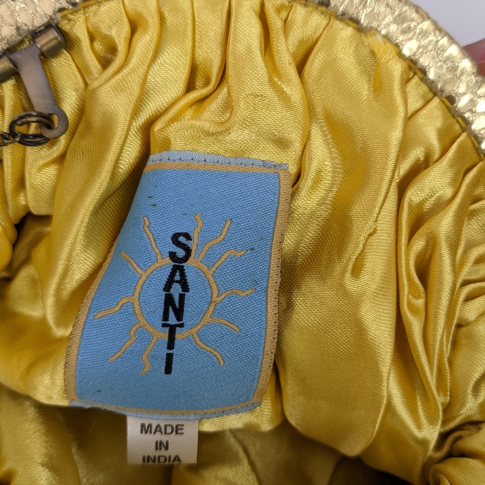 SANTI WOMEN GOLD CLUTCH WITH DUST BAG. - Picture 6 of 12